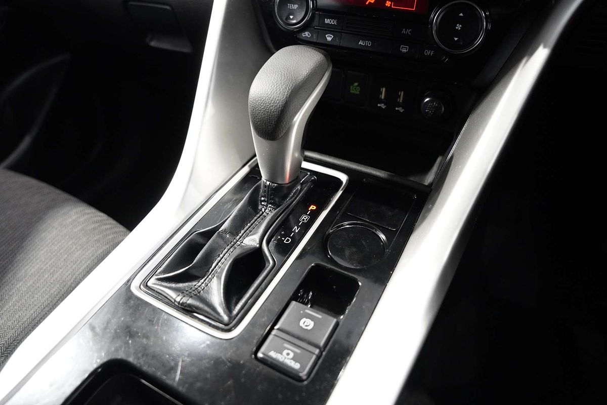 2022 Mitsubishi Eclipse Cross LS YB