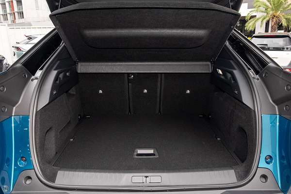 2025 Peugeot 3008 GT Premium Hybrid P64