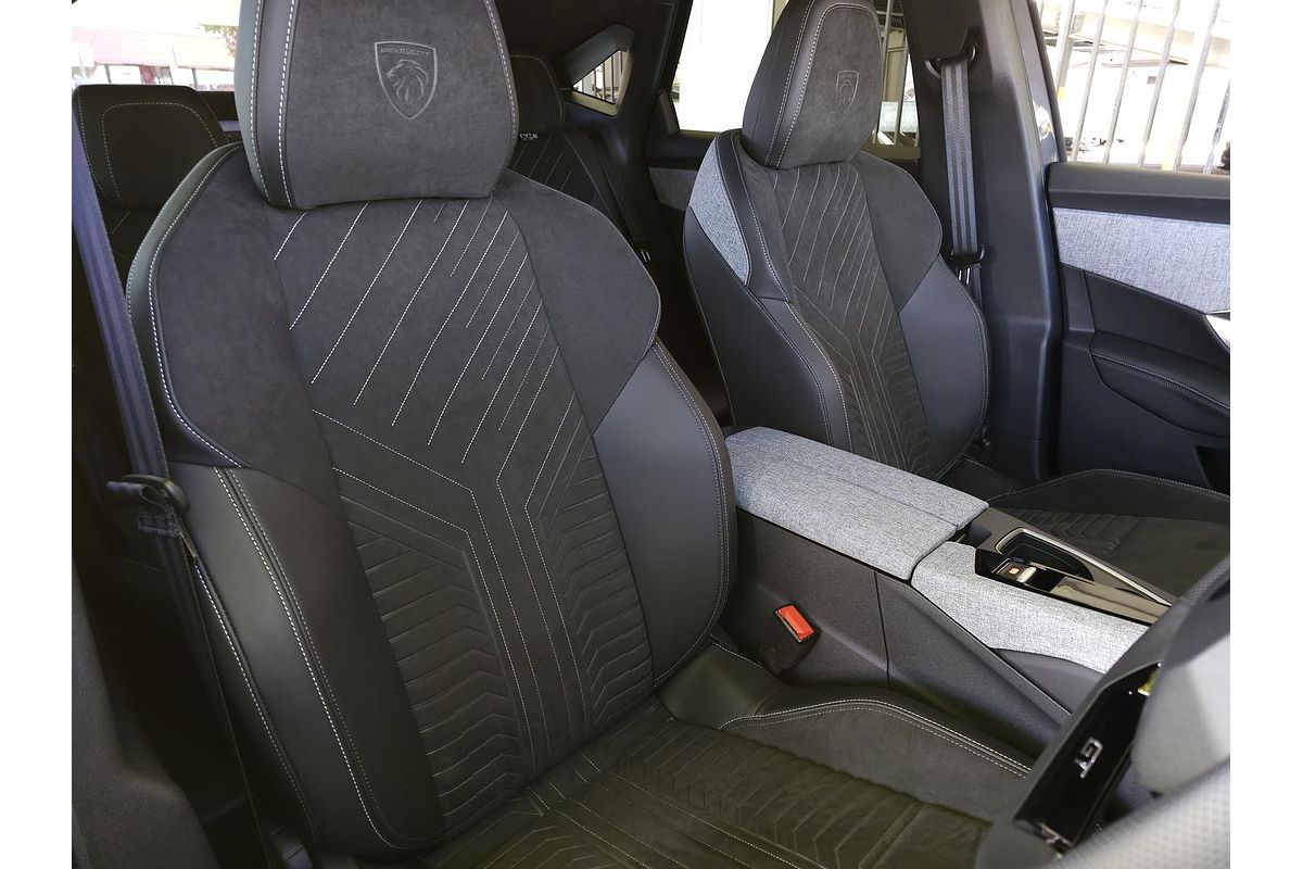 2024 Peugeot 3008 GT Premium Hybrid P64