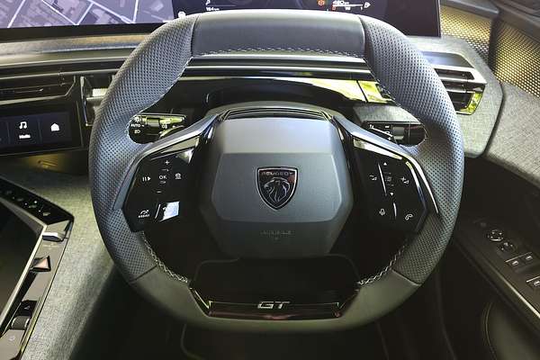 2024 Peugeot 3008 GT Premium Hybrid P64