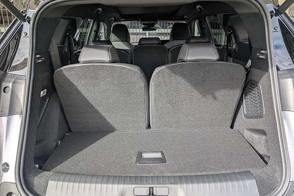 2025 Peugeot 5008 GT Premium Hybrid P74