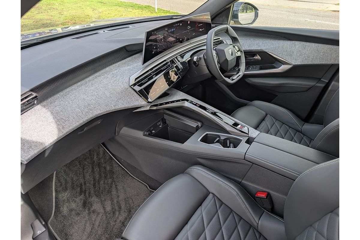 2025 Peugeot 5008 GT Premium Hybrid P74