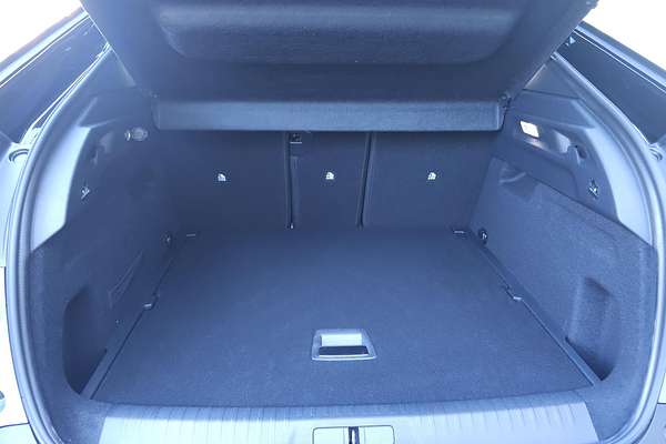2025 Peugeot 3008 GT Premium Hybrid P64
