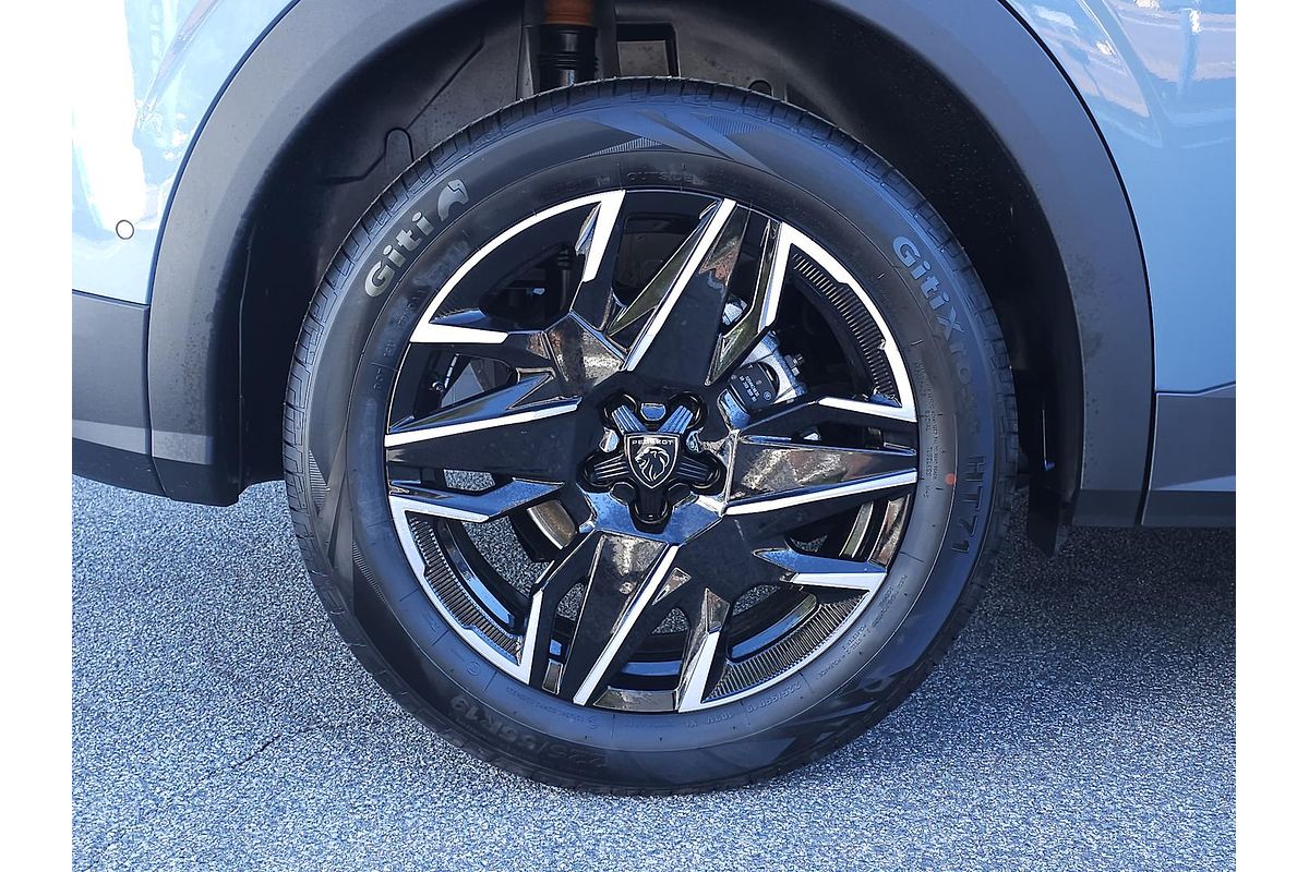 2025 Peugeot 3008 GT Premium Hybrid P64