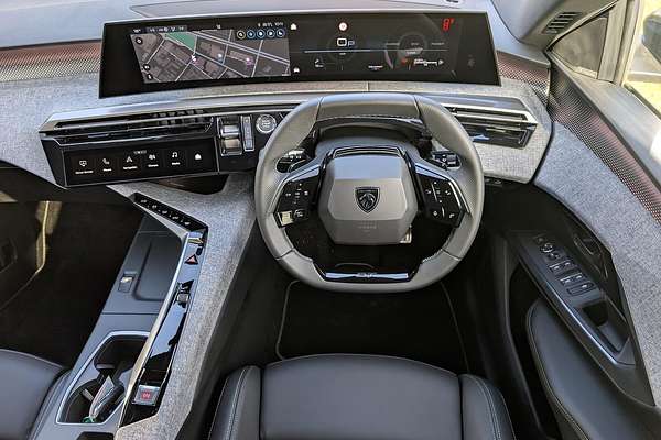 2025 Peugeot 3008 GT Premium Hybrid P64