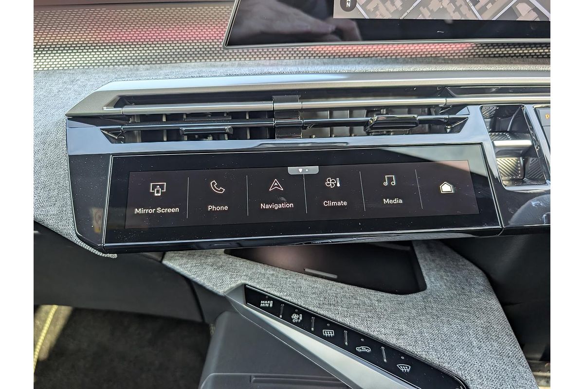 2025 Peugeot 3008 GT Premium Hybrid P64