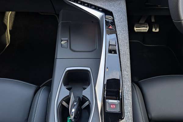 2025 Peugeot 3008 GT Premium Hybrid P64