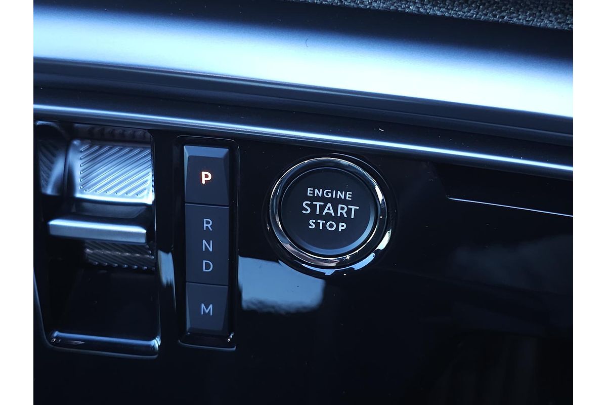2025 Peugeot 3008 GT Premium Hybrid P64