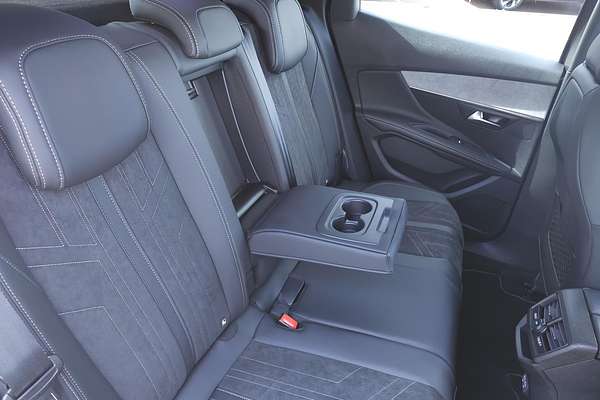 2023 Peugeot 3008 GT Sport P84