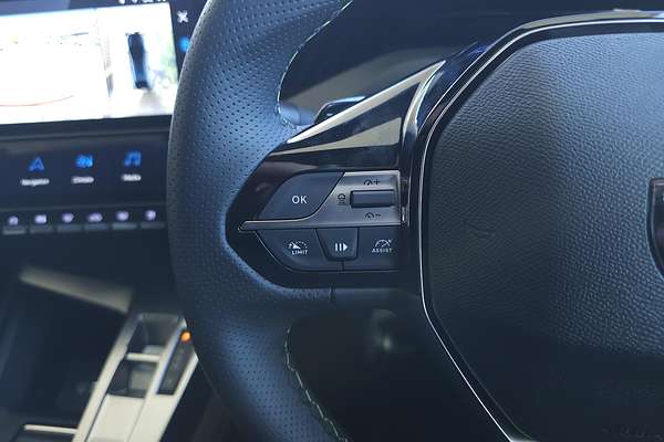 2024 Peugeot 408 GT Plug-In Hybrid P54