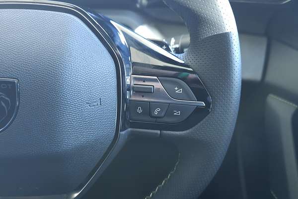 2024 Peugeot 408 GT Plug-In Hybrid P54