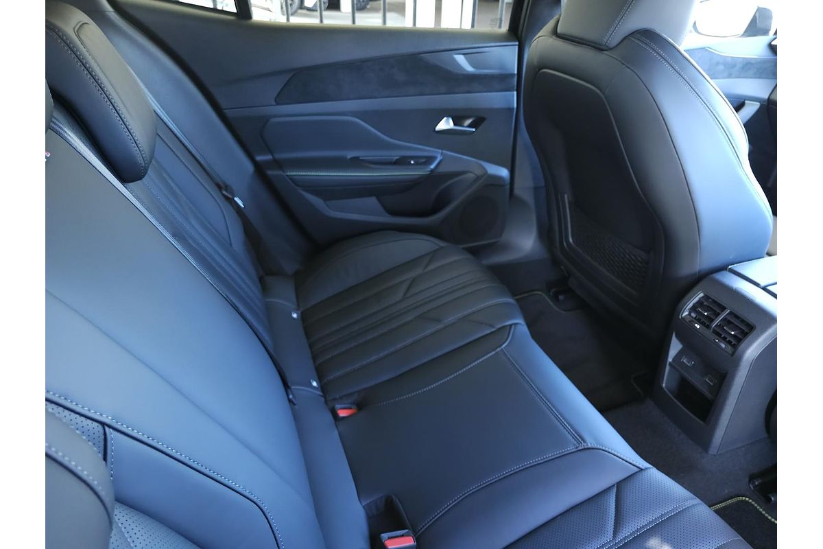 2024 Peugeot 408 GT Plug-In Hybrid P54