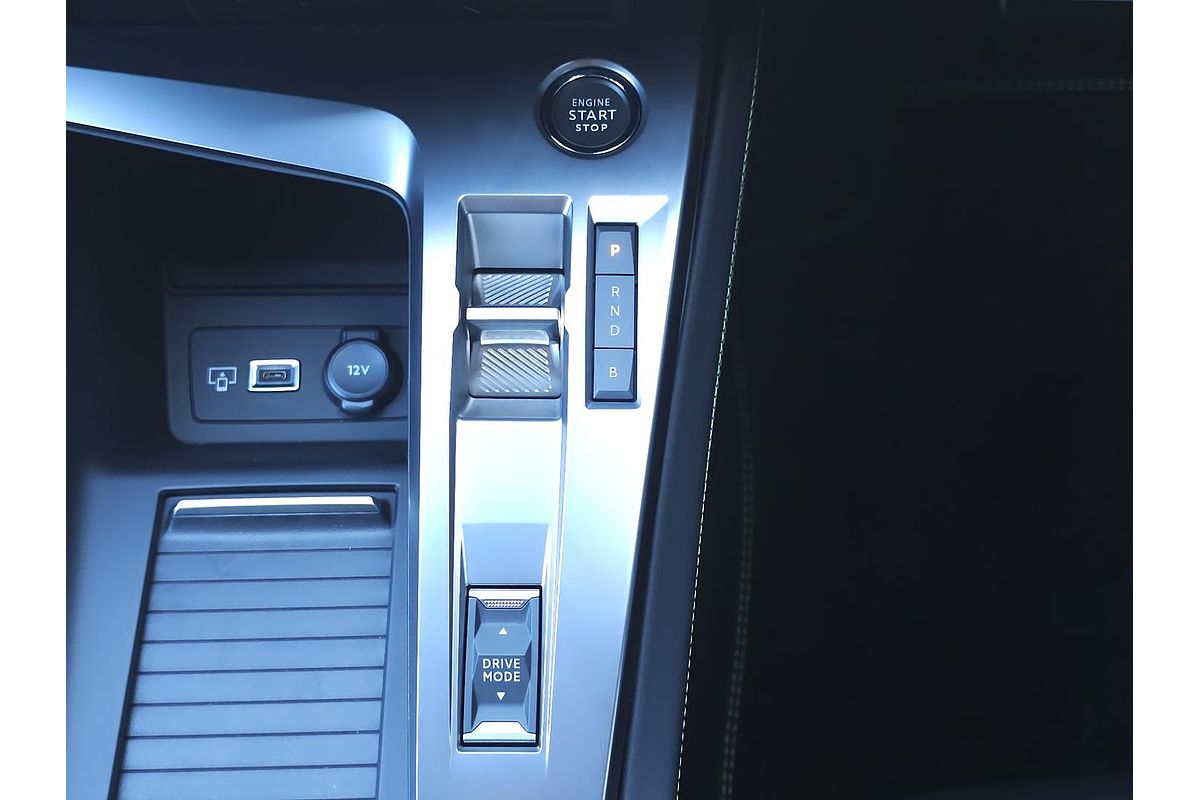 2024 Peugeot 408 GT Plug-In Hybrid P54
