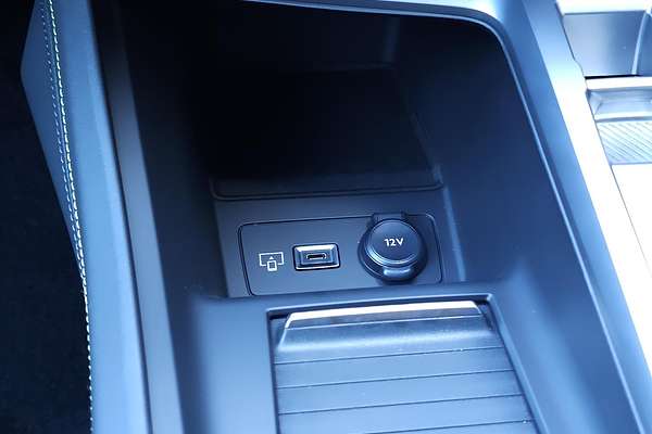 2024 Peugeot 408 GT Plug-In Hybrid P54