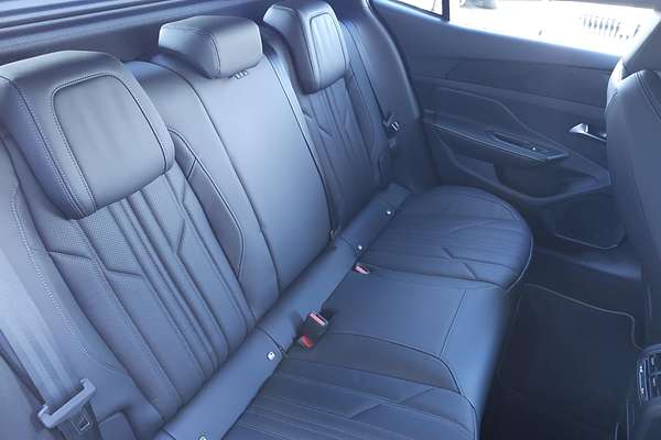 2024 Peugeot 408 GT Plug-In Hybrid P54