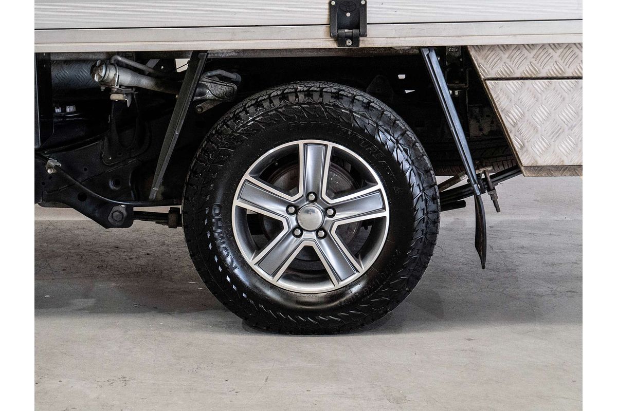 2017 Toyota Hilux Workmate TGN121R Rear Wheel Drive