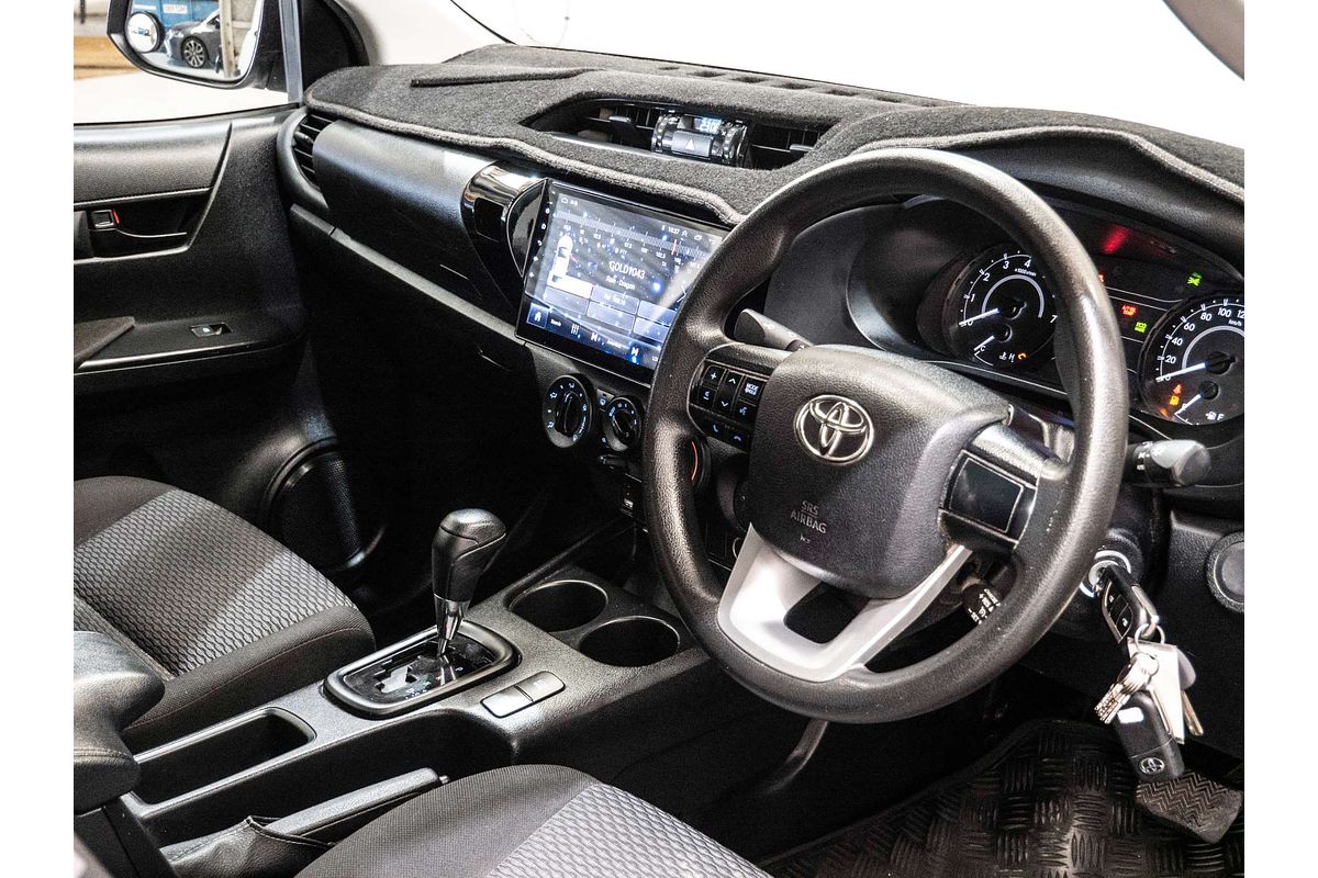 2017 Toyota Hilux Workmate TGN121R Rear Wheel Drive