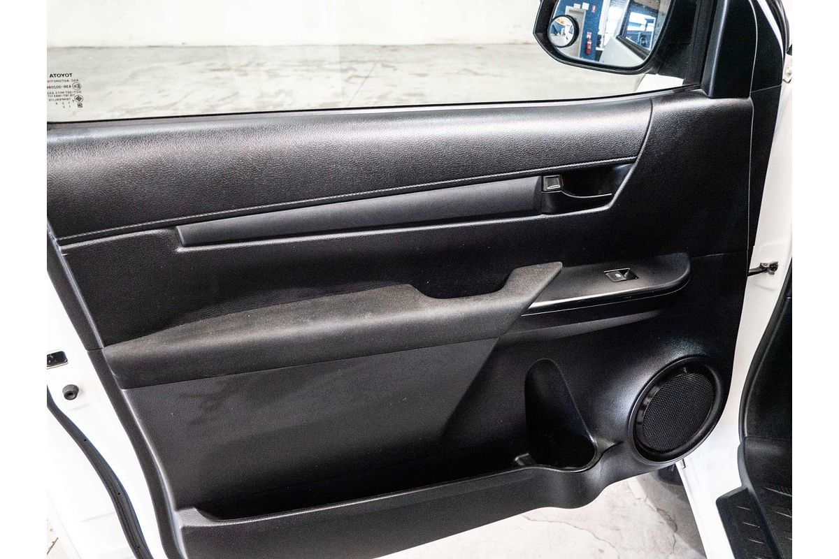 2017 Toyota Hilux Workmate TGN121R Rear Wheel Drive