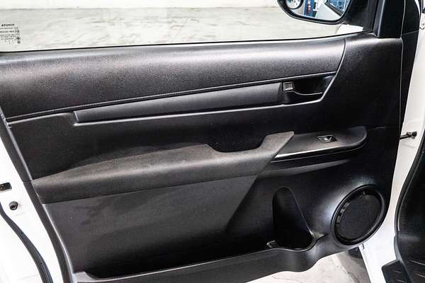 2017 Toyota Hilux Workmate TGN121R Rear Wheel Drive