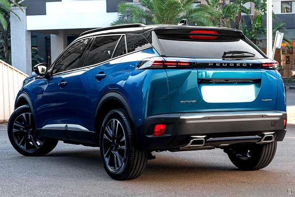 2025 Peugeot 2008 GT Hybrid P24