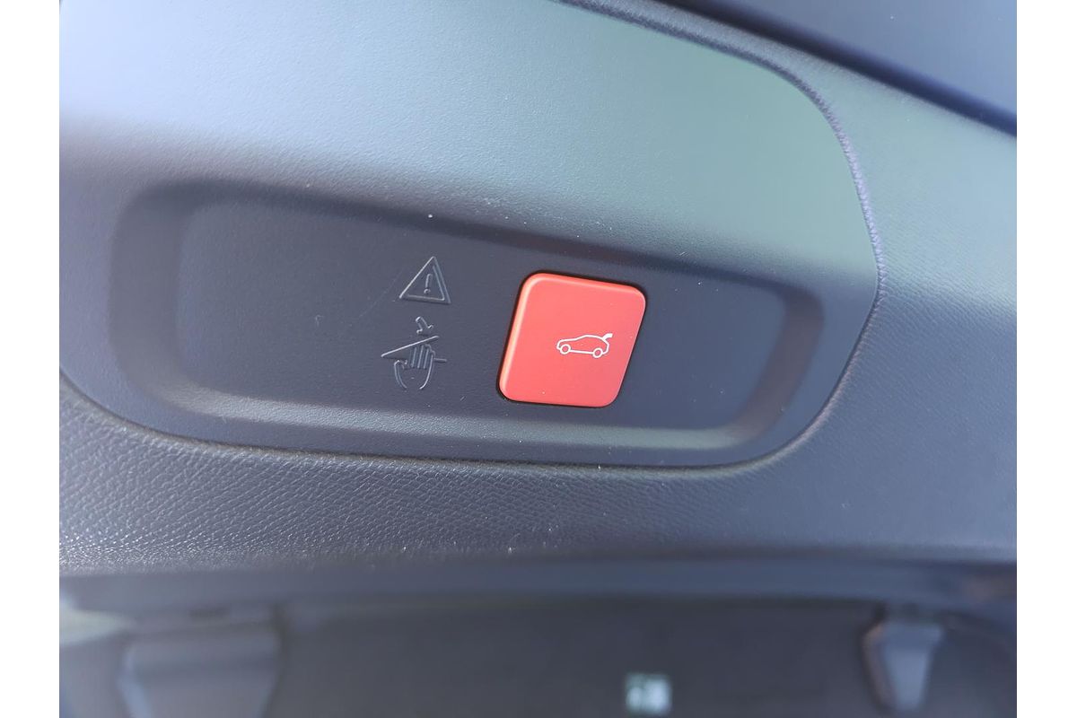 2025 Peugeot 408 GT Premium Hybrid P54