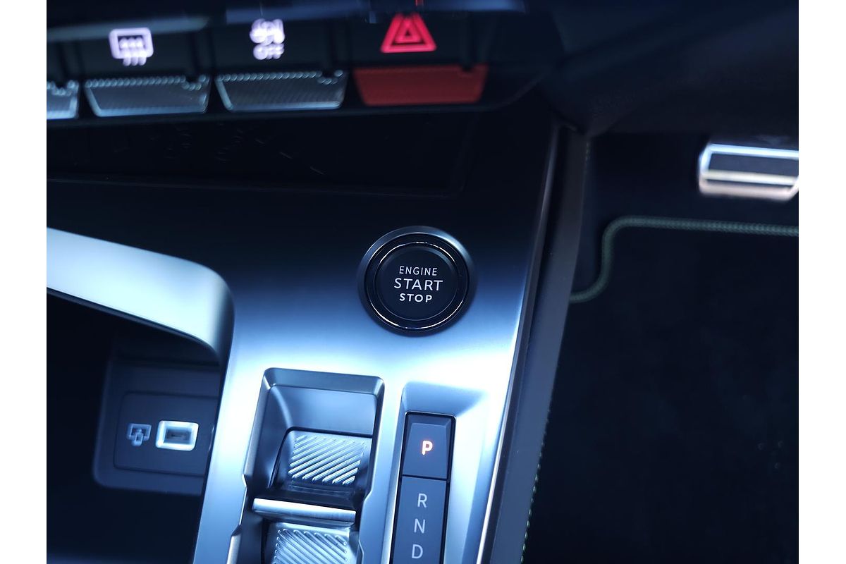 2025 Peugeot 408 GT Premium Hybrid P54