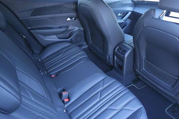2025 Peugeot 408 GT Premium Hybrid P54