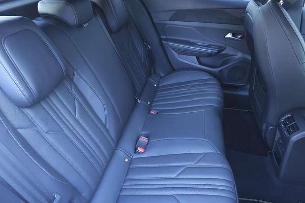 2025 Peugeot 408 GT Premium Hybrid P54