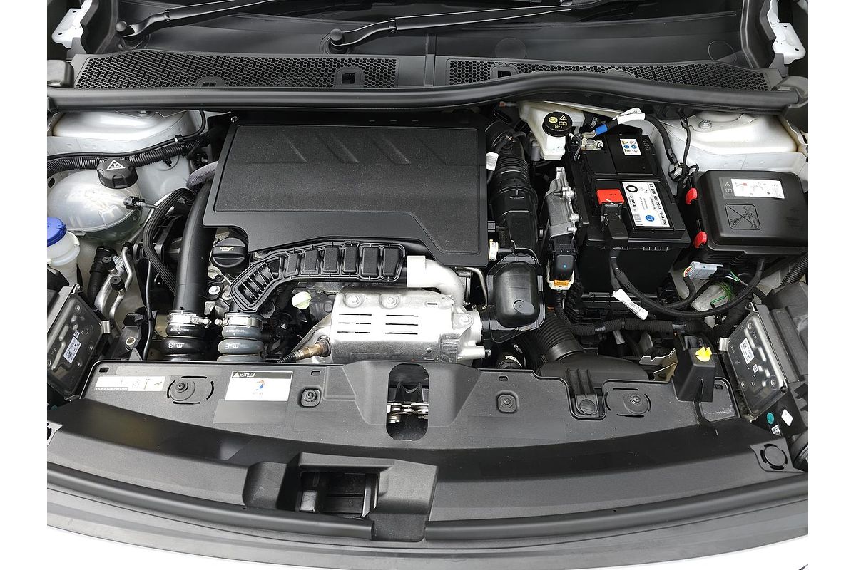 2023 Peugeot 2008 GT P24