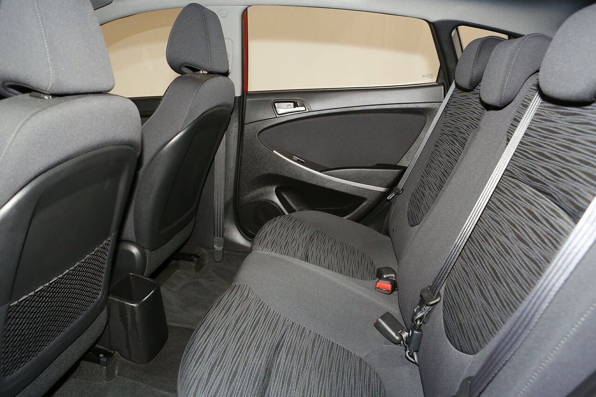 2019 Hyundai Accent Sport RB6