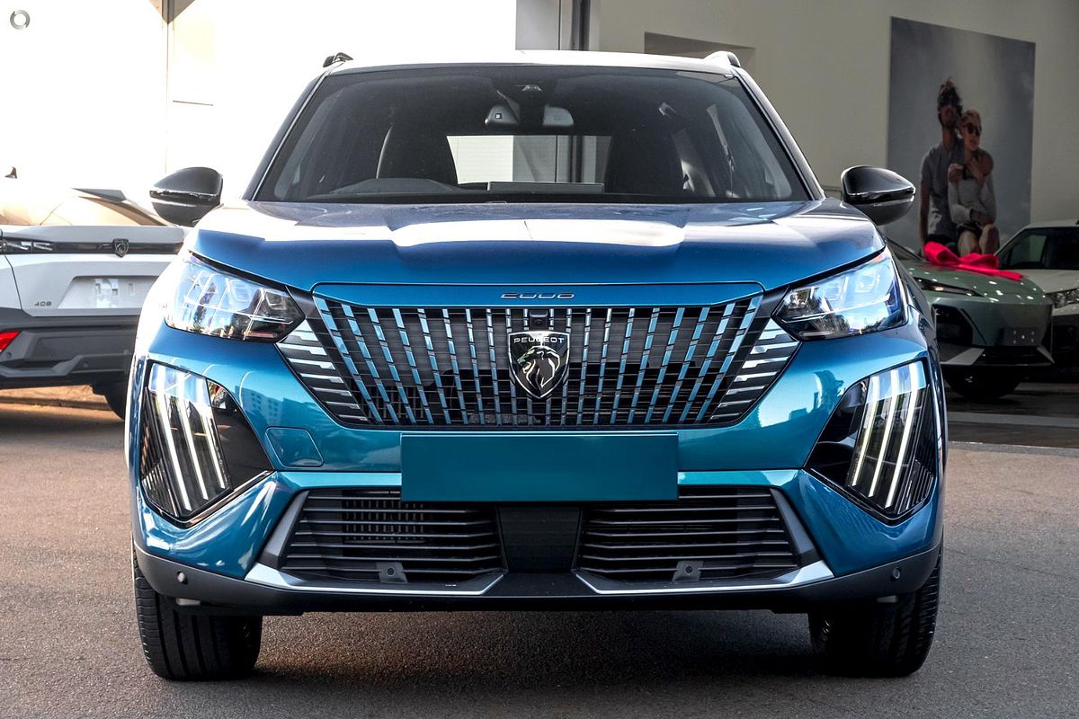 2025 Peugeot 2008 GT Hybrid P24