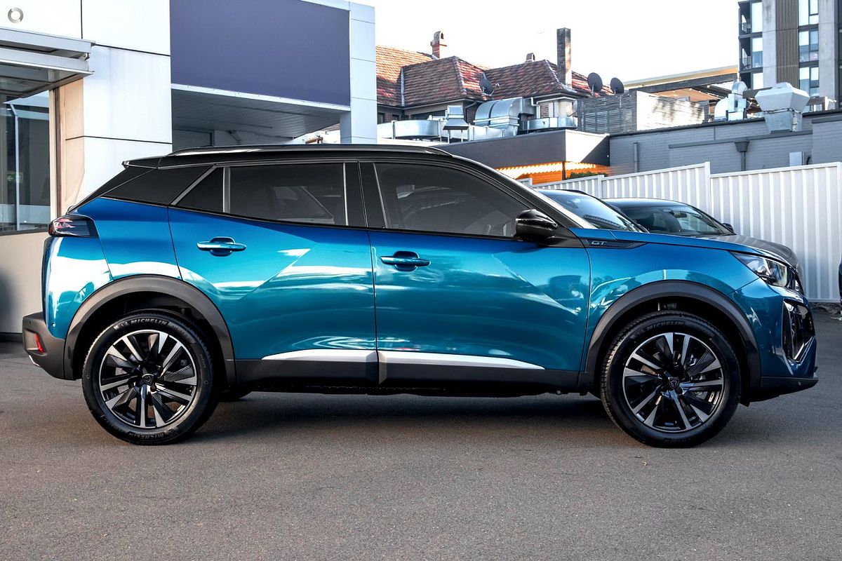 2025 Peugeot 2008 GT Hybrid P24