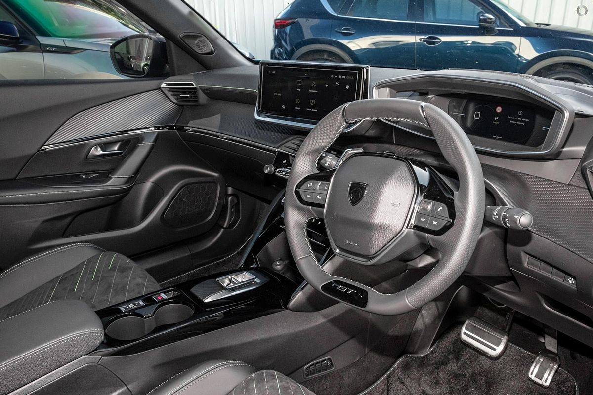 2025 Peugeot 2008 GT Hybrid P24