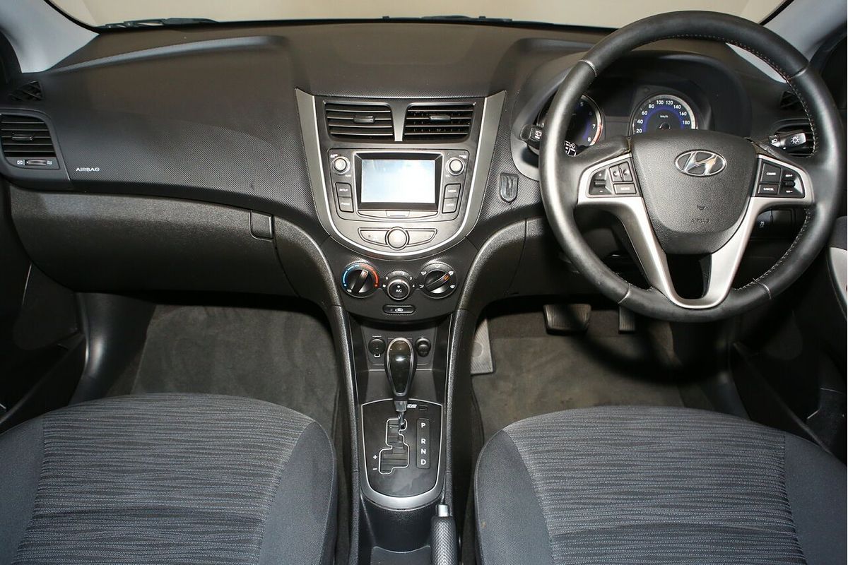 2019 Hyundai Accent Sport RB6