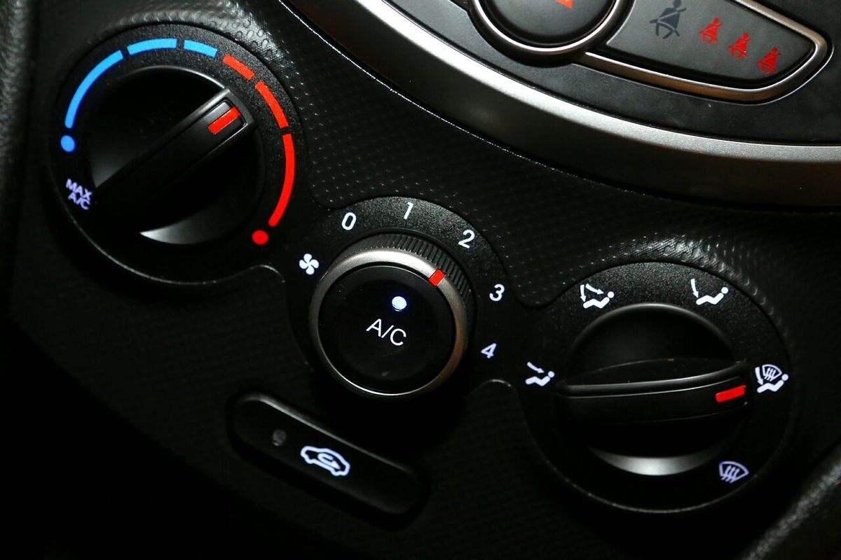 2019 Hyundai Accent Sport RB6
