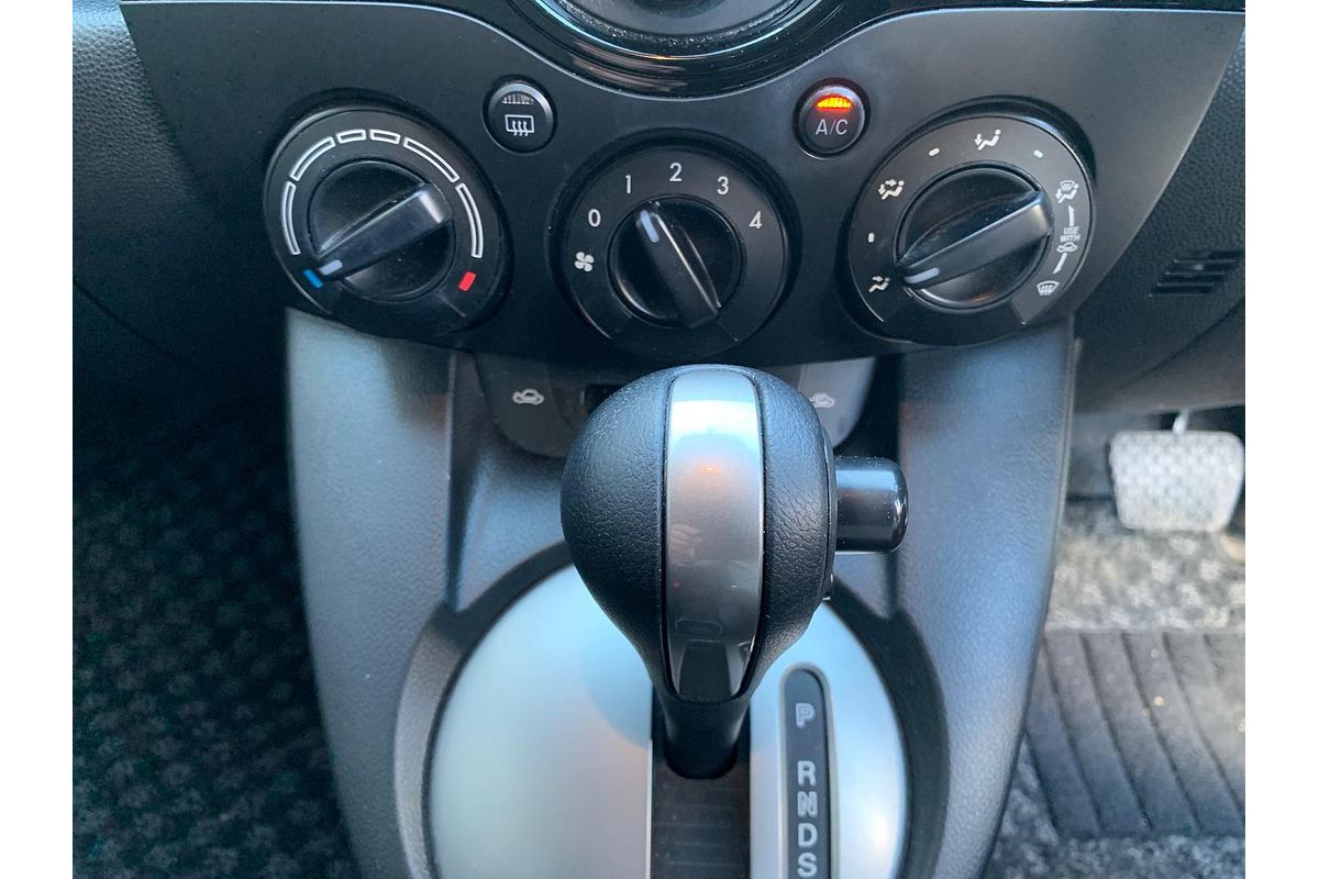 2014 Mazda 2 Neo Sport DE Series 2