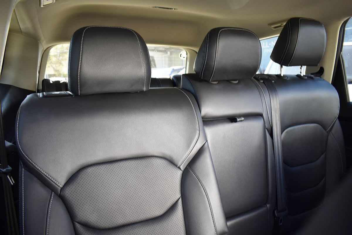 2023 LDV D90 Executive SV9A