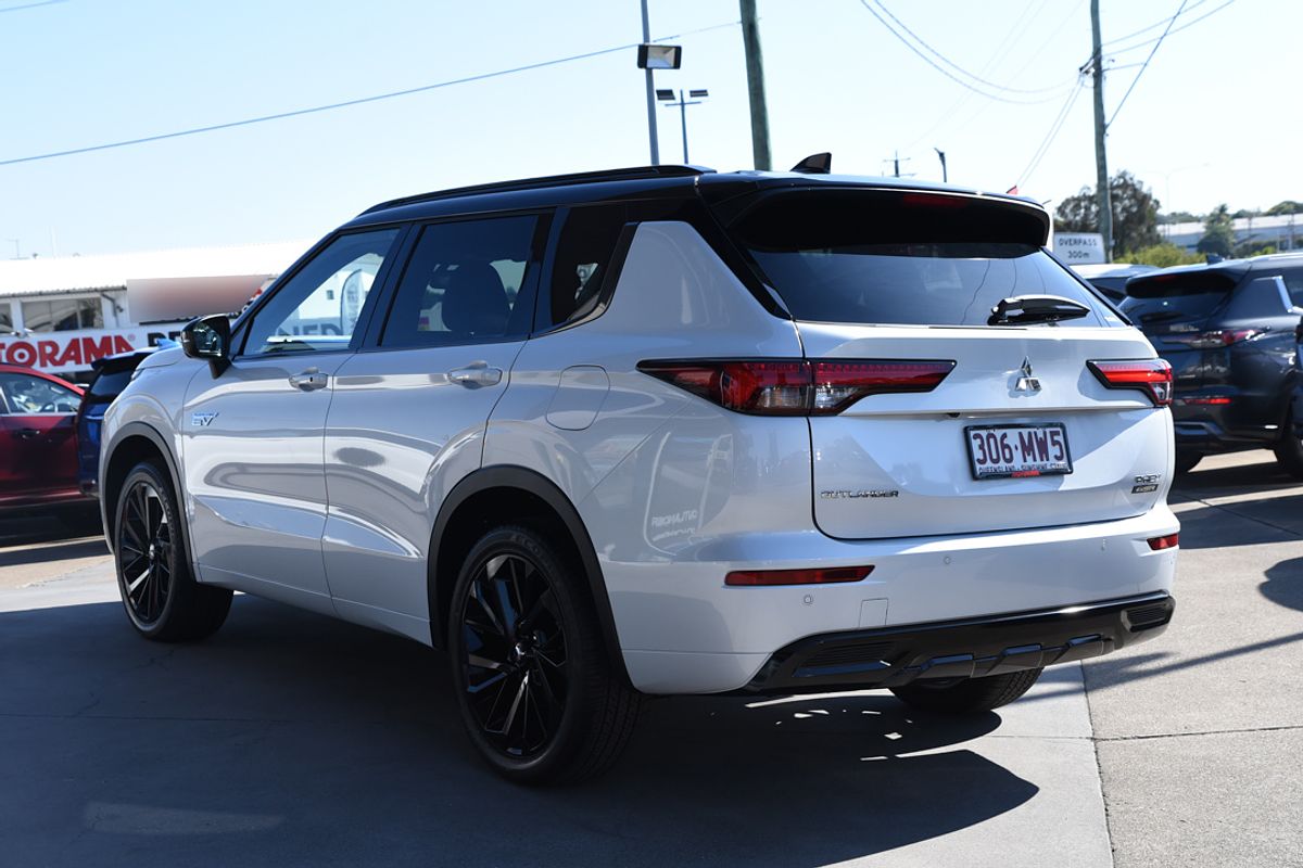 2024 Mitsubishi Outlander PHEV GSR ZM