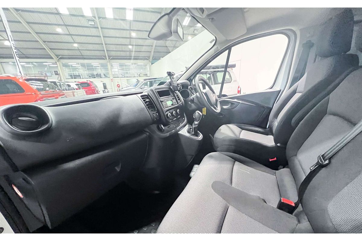 2020 Mitsubishi Express GLX SN SWB
