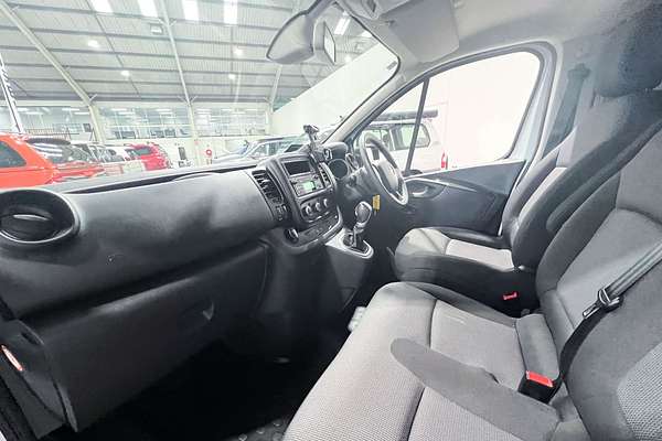 2020 Mitsubishi Express GLX SN SWB