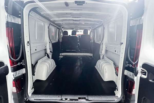 2020 Mitsubishi Express GLX SN SWB