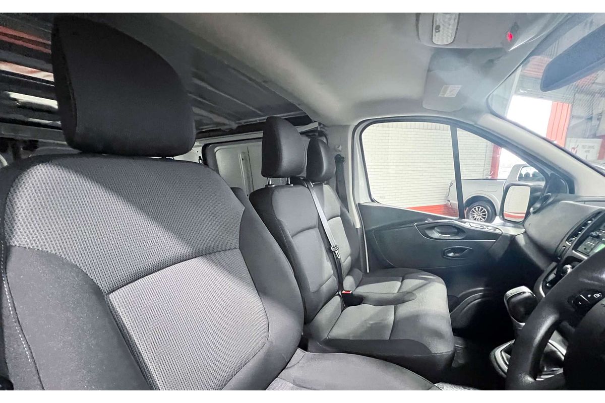 2020 Mitsubishi Express GLX SN SWB