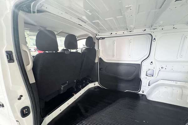 2020 Mitsubishi Express GLX SN SWB