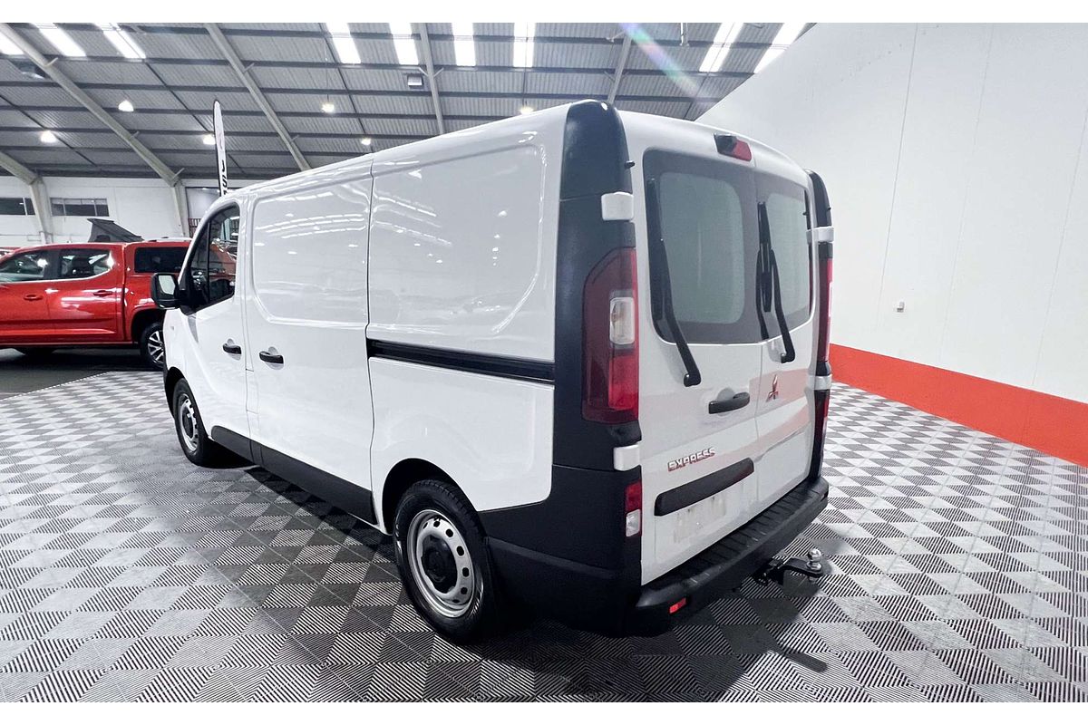 2020 Mitsubishi Express GLX SN SWB