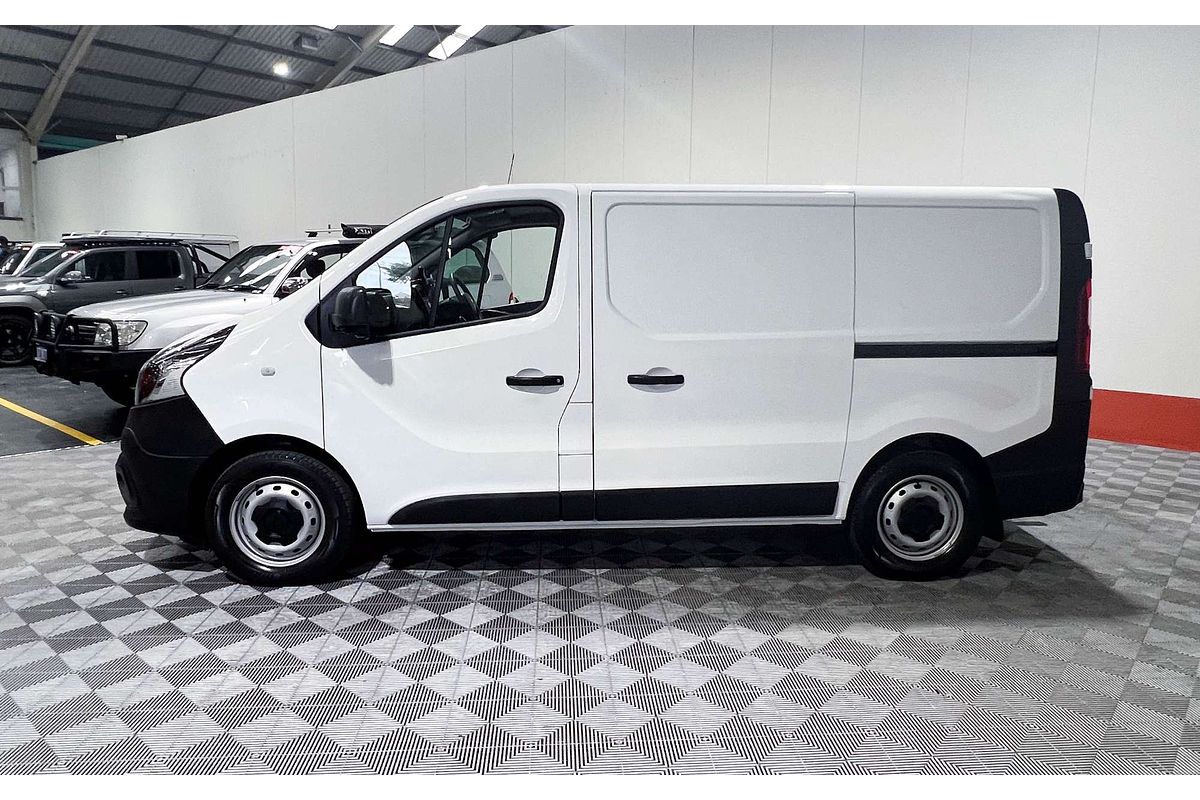 2020 Mitsubishi Express GLX SN SWB