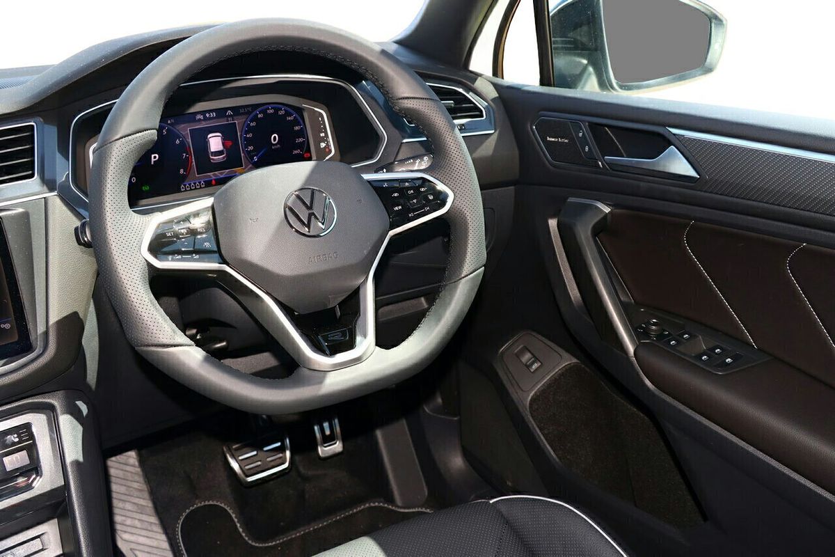 2024 Volkswagen Tiguan Wolfsburg Edition Allspace 5N