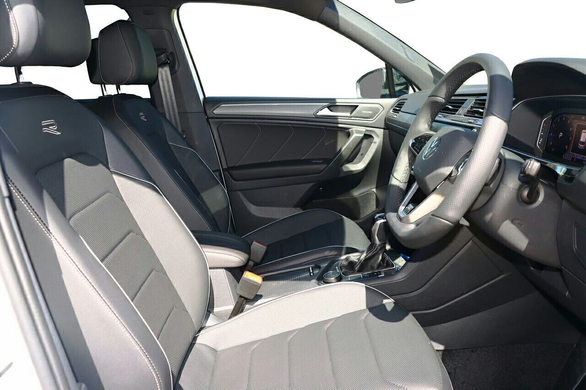 2024 Volkswagen Tiguan Wolfsburg Edition Allspace 5N