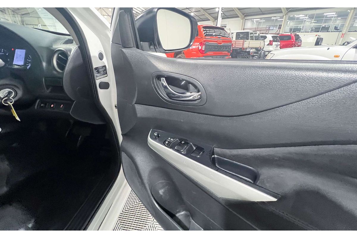 2018 Nissan Navara RX D23 Series 3 Rear Wheel Drive