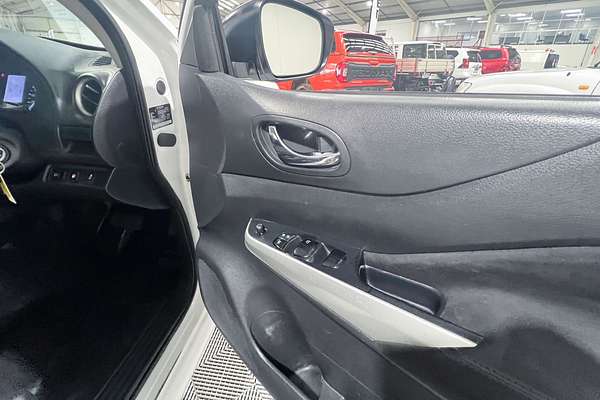 2018 Nissan Navara RX D23 Series 3 Rear Wheel Drive