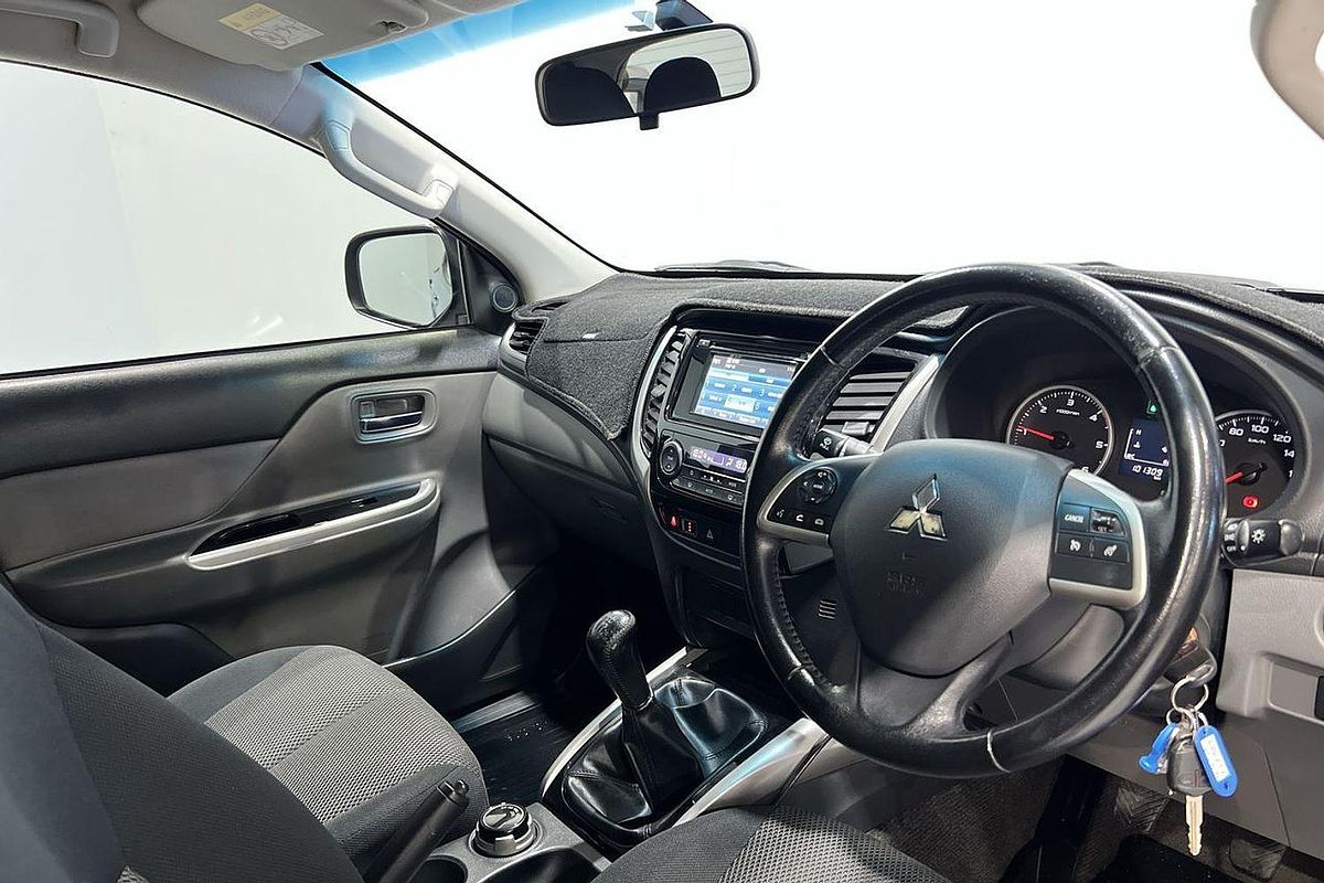 2015 Mitsubishi Triton GLS MQ 4X4